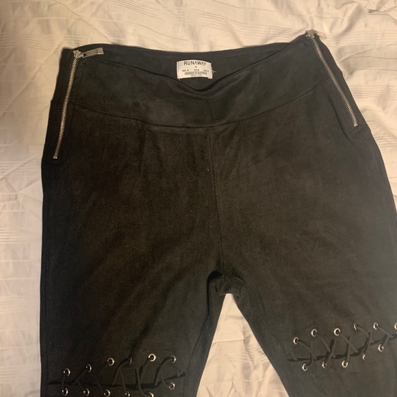 Raven Suede Pants - Picture 4 of 13